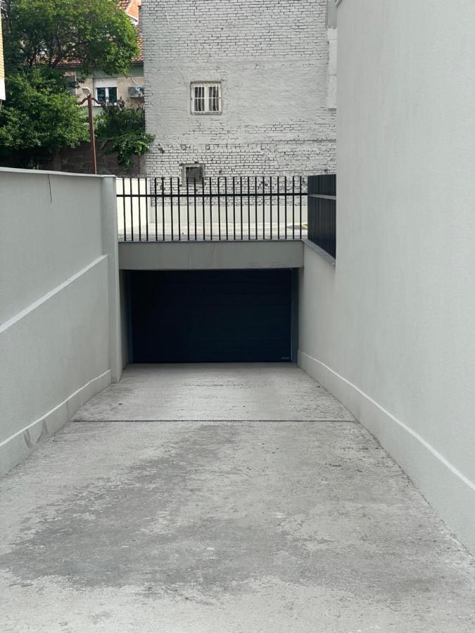 Leo Lux 2 Apartment Nis Luaran gambar