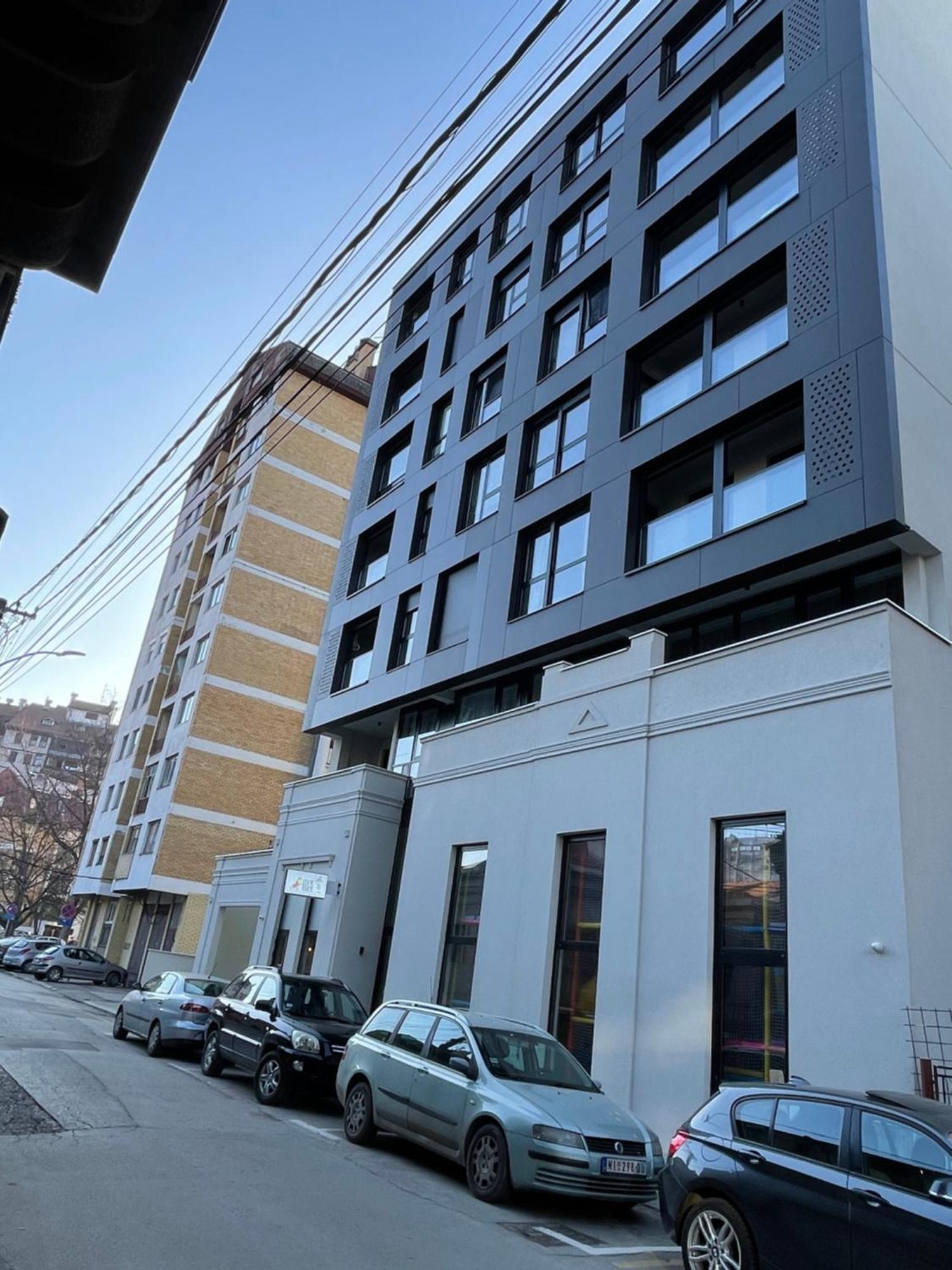 Leo Lux 2 Apartment Nis Luaran gambar